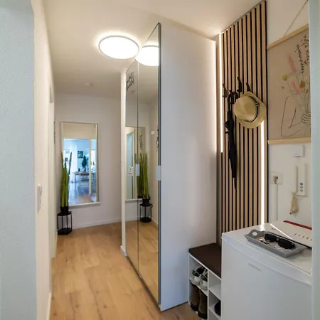 Lovely Nest - City, Kitchen, Parking, Up To 4 People *