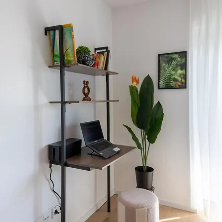 Апартаменты Lovely Nest - City, Kitchen, Parking, Up To 4 People Гёппинген