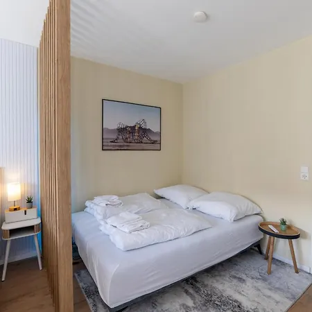 Lovely Nest - City, Kitchen, Parking, Up To 4 People * Гёппинген