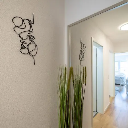 Lovely Nest - City, Kitchen, Parking, Up To 4 People Apartment Göppingen